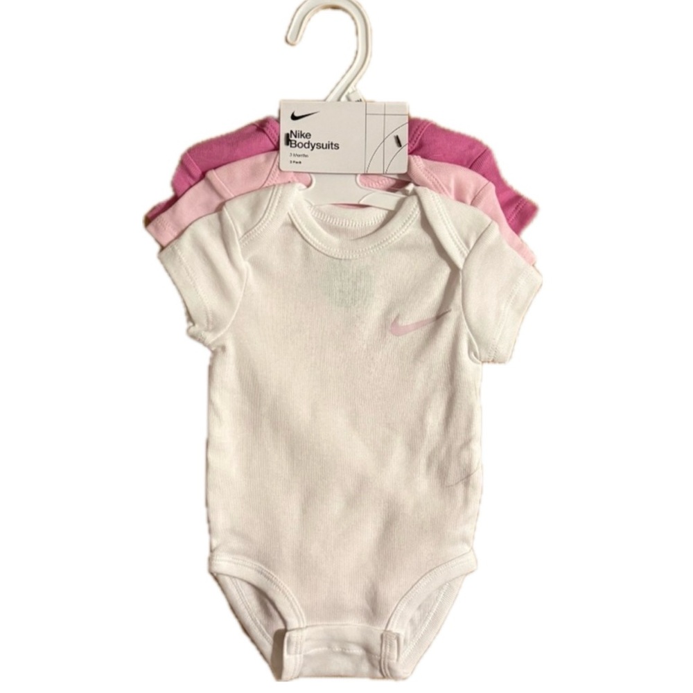 Nike Baby Girl Set Of 3 Onesies